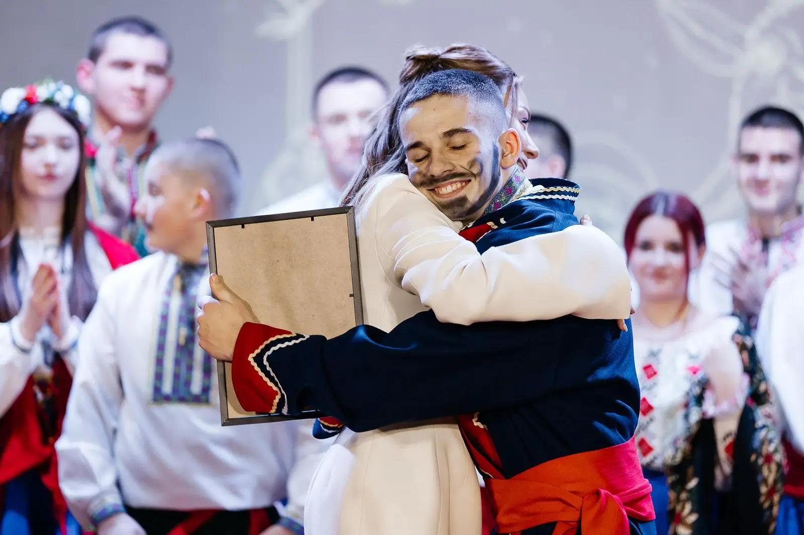 На честь Різдва провели у нашому ліцеї Конкурс різдвяних колядок з головною ведучою - Тіною Кароль