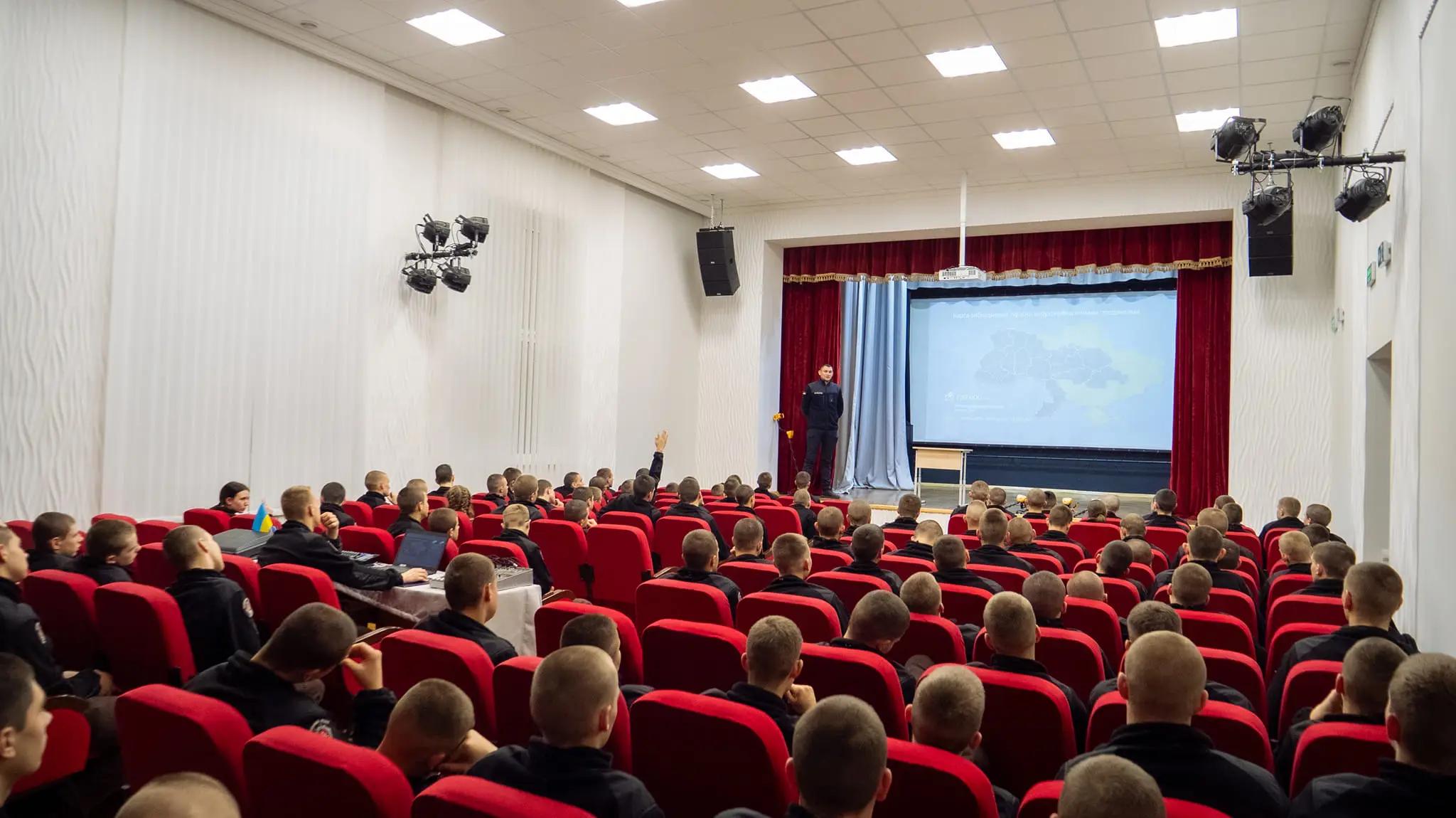 Піротехніки ВПУ ЛДУБЖД провели для наших ліцеїстів ознайомчу бесіду щодо специфіки роботи міношукачів