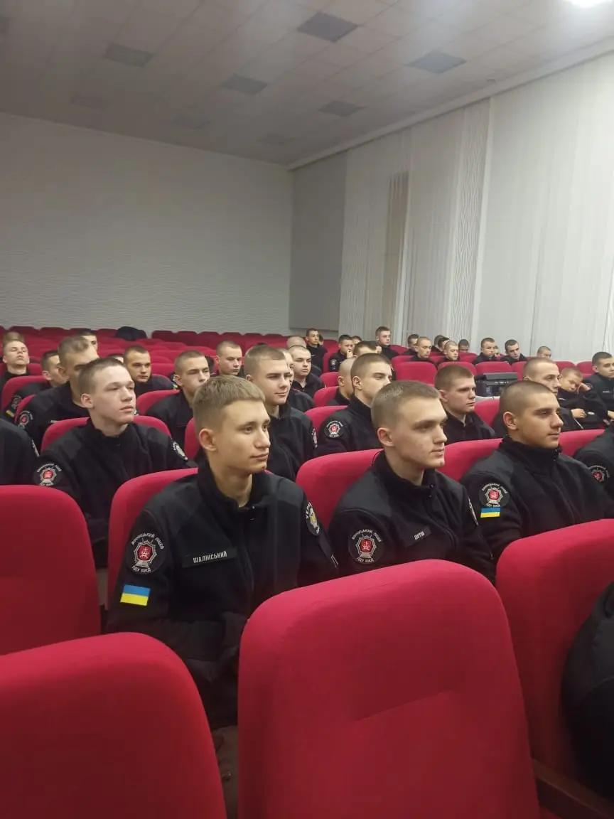 Інспектори ювенальної превенції Національної поліції провели профілактичний урок з ліцеїстами