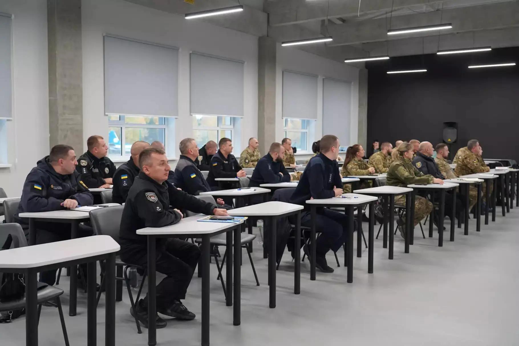 У МВС пройшли семінари для вихователів ліцеїв безпекового спрямування та національно-патріотичного виховання на тему «Психолого-педагогічні основи виховання здобувачів освіти».