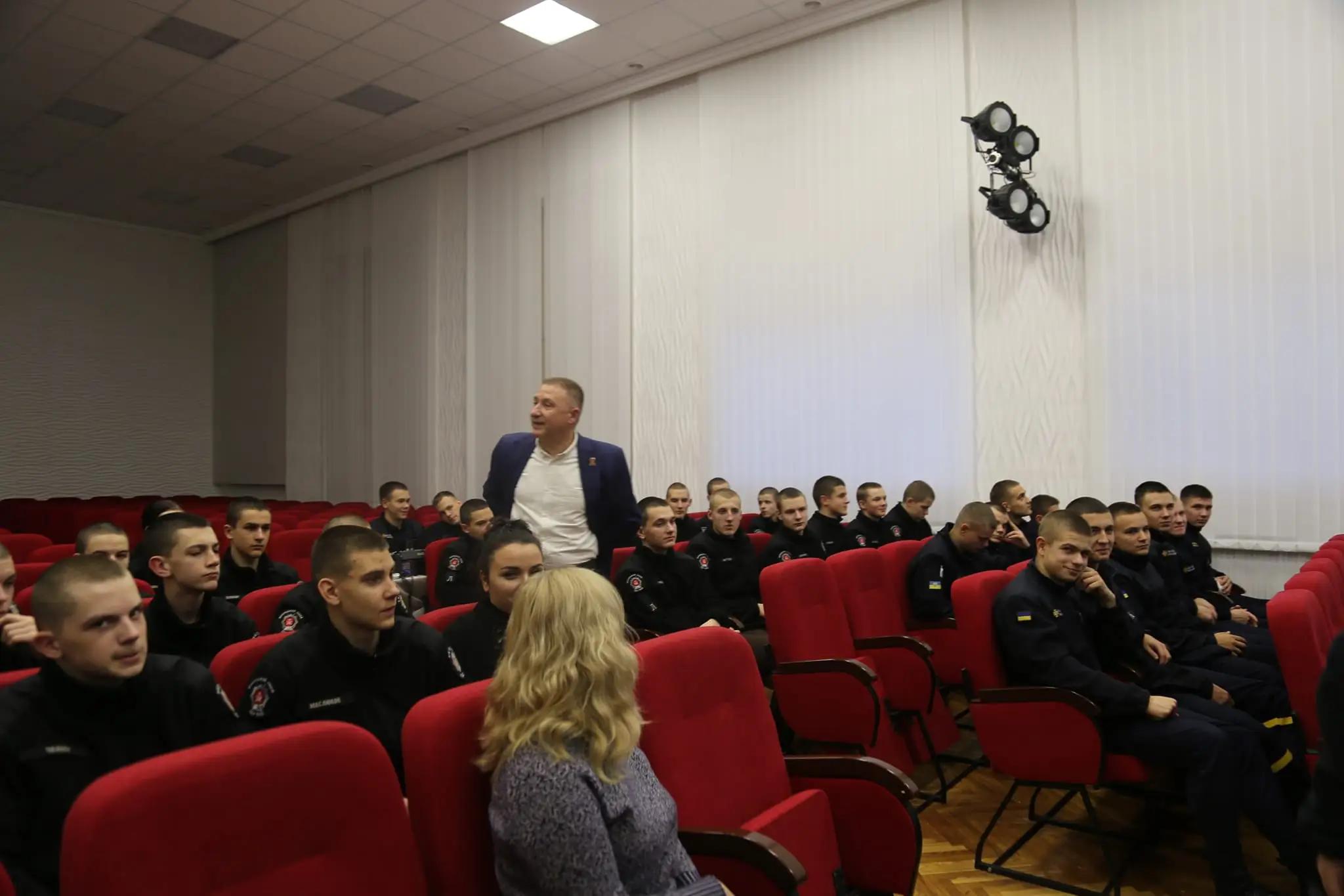 Всесвітній день боротьби зі СНІДом