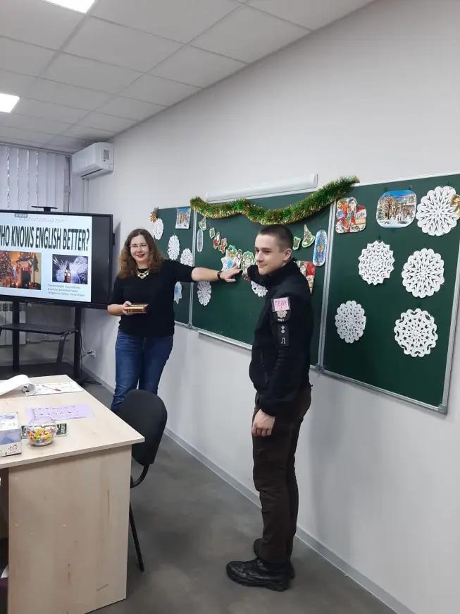 Who Knows English Better