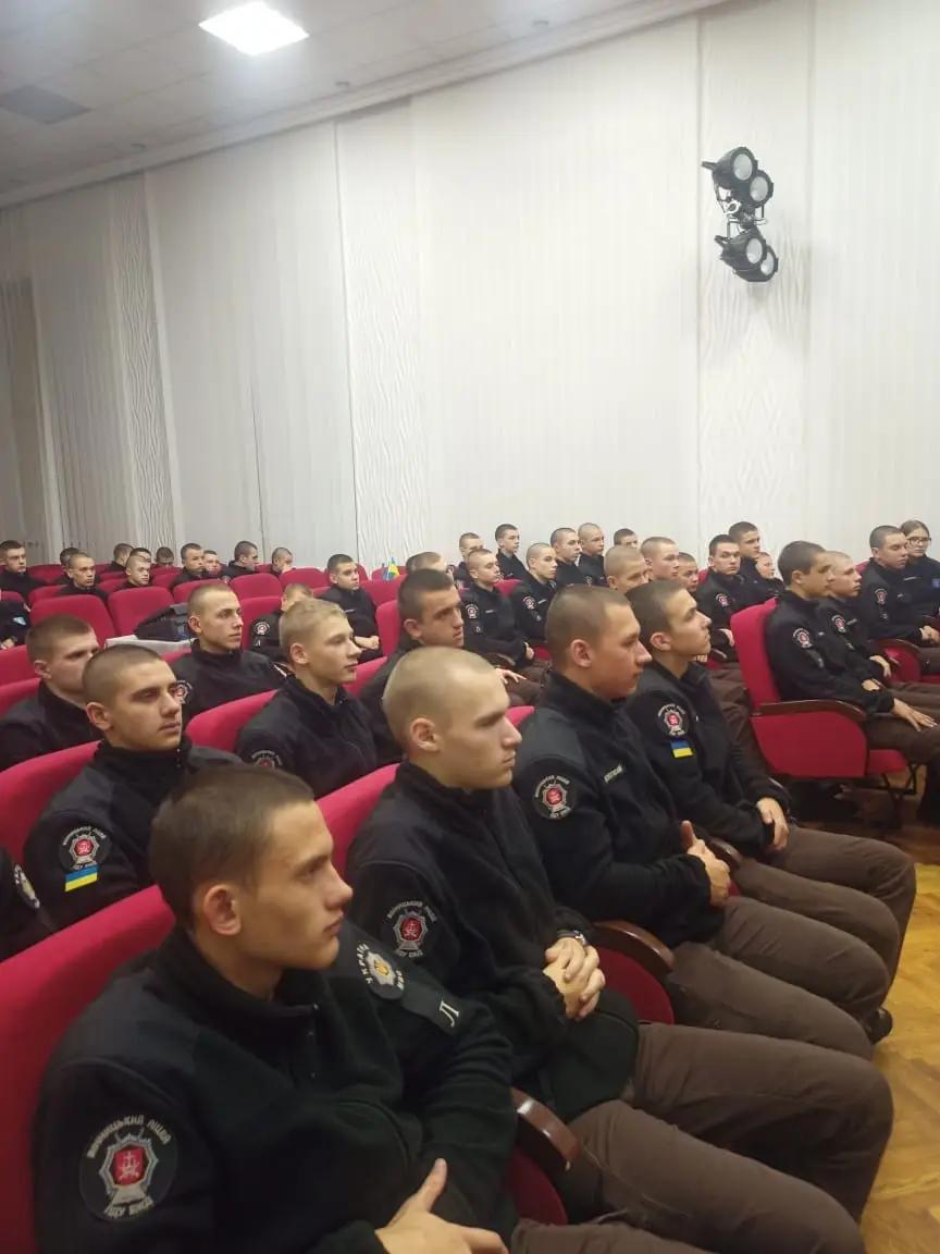 Інспектори ювенальної превенції Національної поліції провели профілактичний урок з ліцеїстами