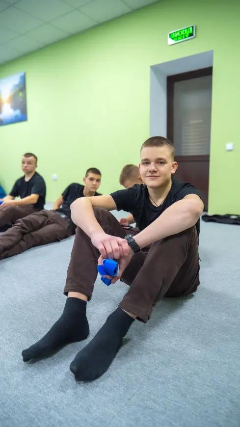 Представниками навчального центру Національної академії Національної гвардії України для наших ліцеїстів проведено ряд занять військово-патріотичного спрямування та викликів сьогодення