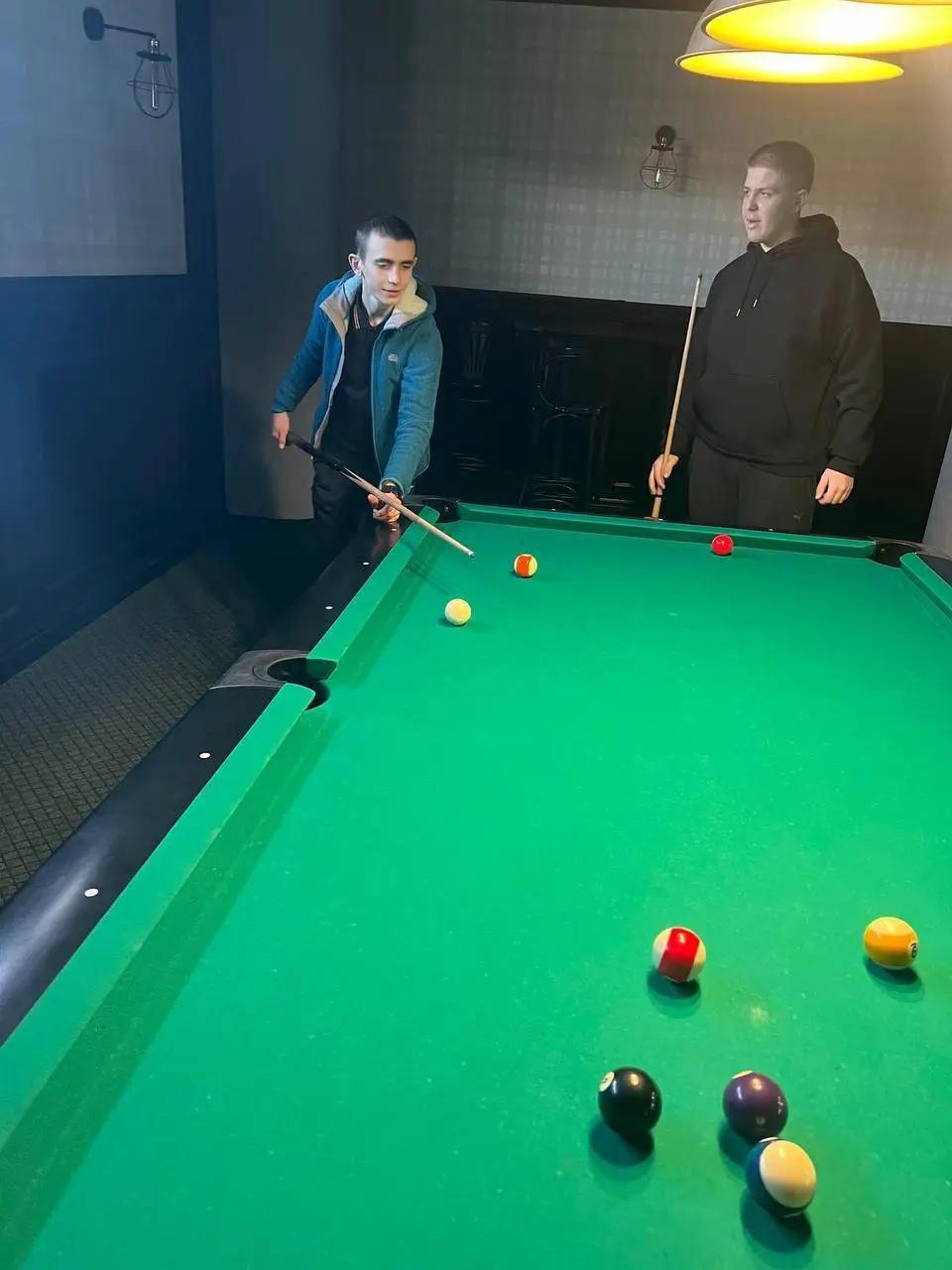 Активні вихідні ліцеїстів: каток, більярд і страйкбол