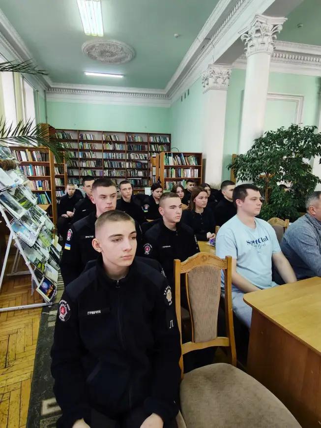 Ліцеїсти відвідали Вінницьку обласну універсальну наукову бібліотеку імені Валентина Отамановського