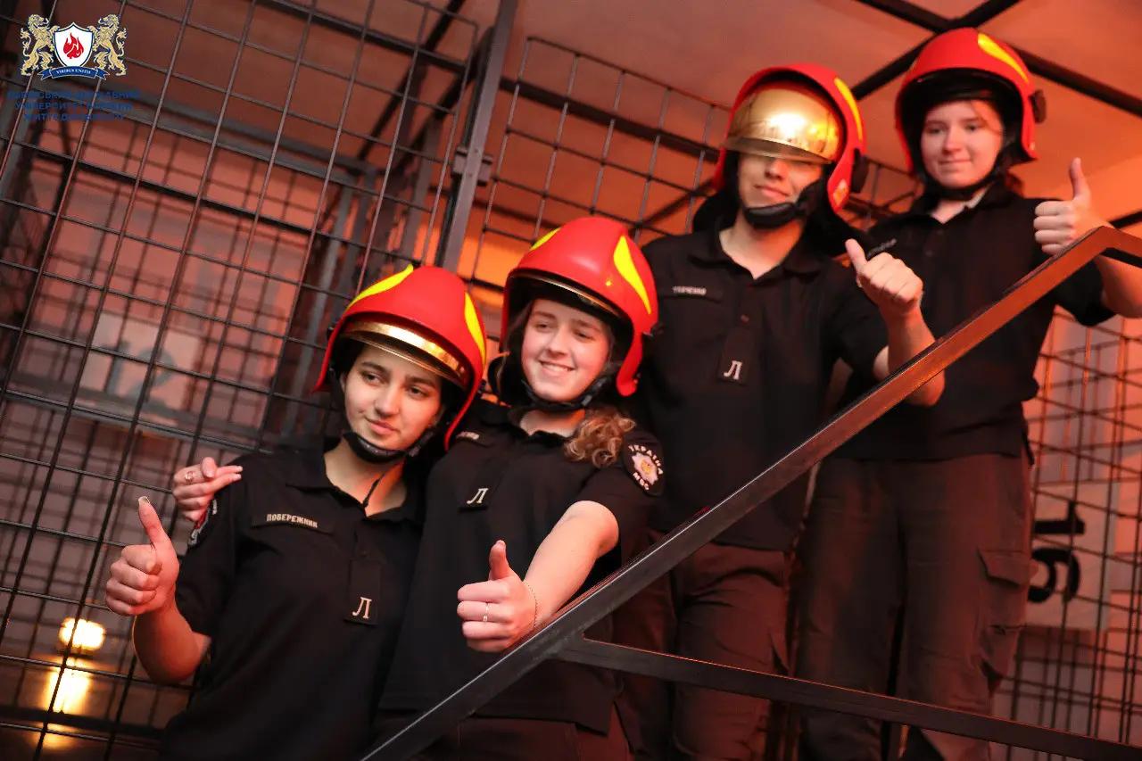 Вихованці Вінницького ліцею МВС під час екскурсії навчальними комплексами Львівського державного університету безпеки життєдіяльності